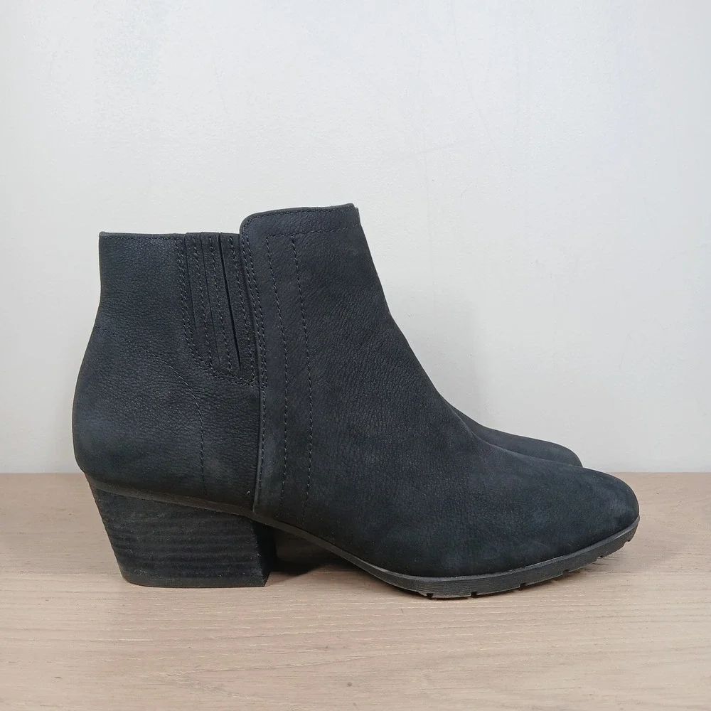 Blondo Ankle Boots Womens 9 Black Leather Waterproof Side Zip Stacked Block Heel